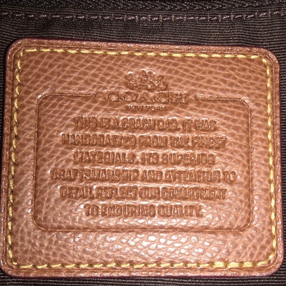 Coach oversized satchel & wristlet matching set - Picture 3 of 3